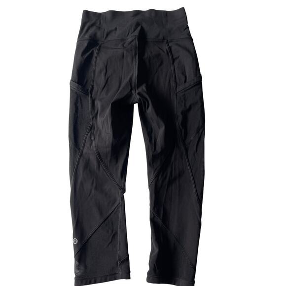 Lululemon Black Cropped Leggings Mesh Inserts Pockets Size 4 - Picture 1 of 7